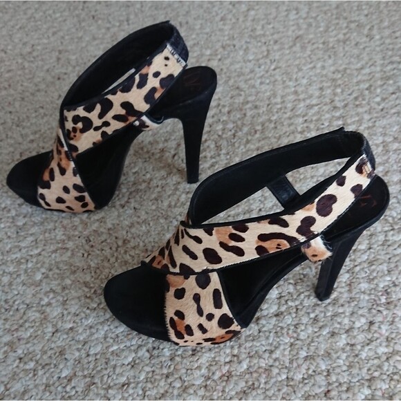 Diane Von Furstenberg Leopard Calf Skin/Suede Leopard peep toe Sling Back sz 8.5 - Picture 5 of 12